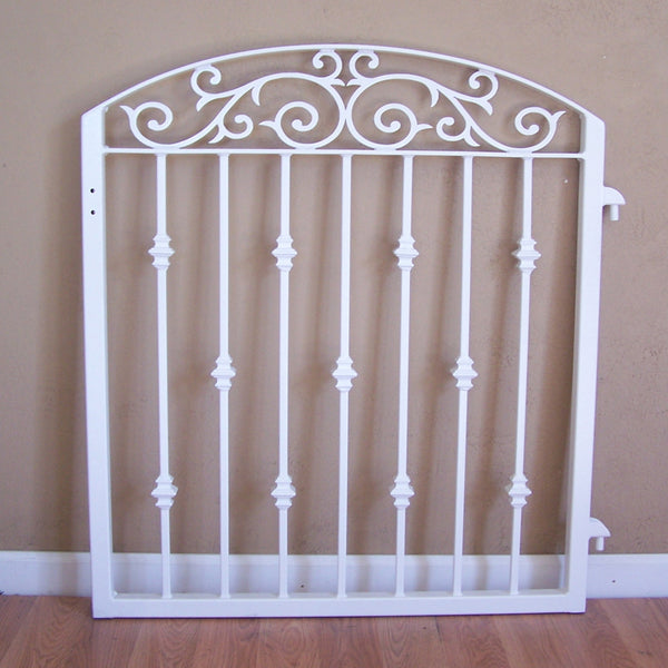 Scroll and cast iron collar gate white